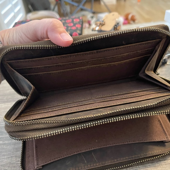 Rustic Vintage RFID Wallet - Picture 7 of 7